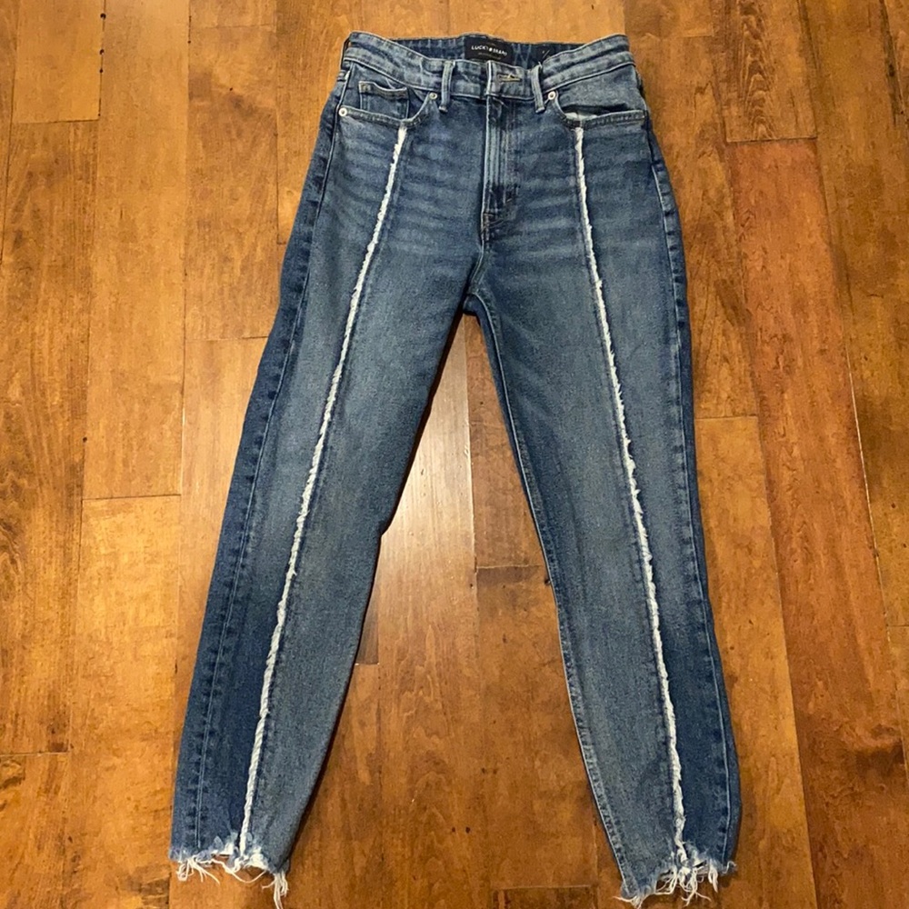 Lucky Brand’s High Rise Skinny Jeans with Frayed White Hem